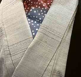 半衿を多く出して・・・